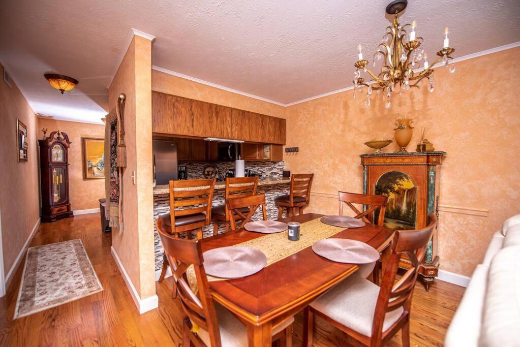 City & Mountain View 5 Mins From Downtown Gatlinburg Exterior photo